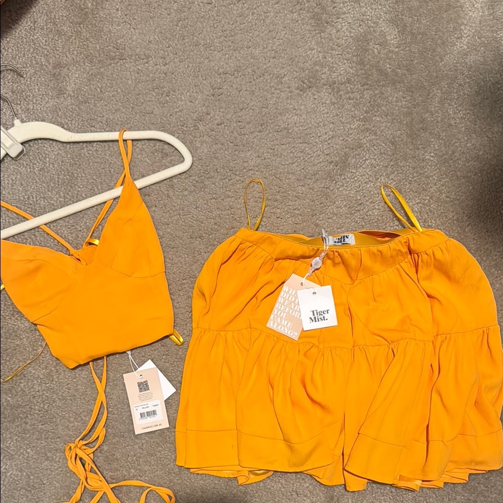 Tiger Mist Women's Yellow 2 piece Crop Skirt Set